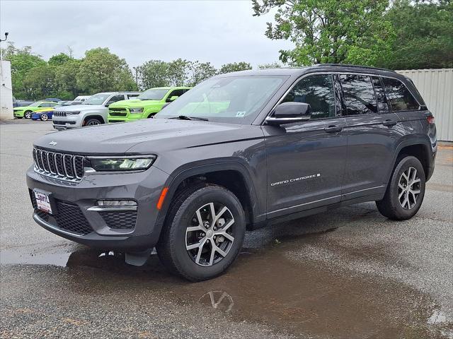 used 2024 Jeep Grand Cherokee car, priced at $43,600