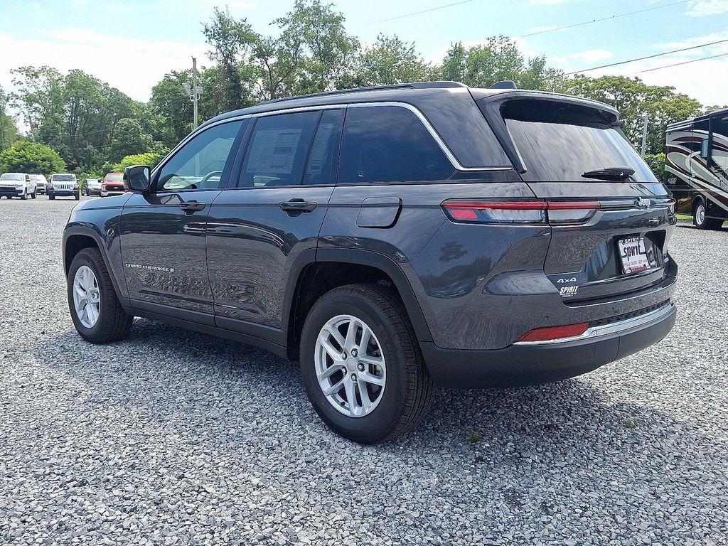 new 2025 Jeep Grand Cherokee car, priced at $43,197