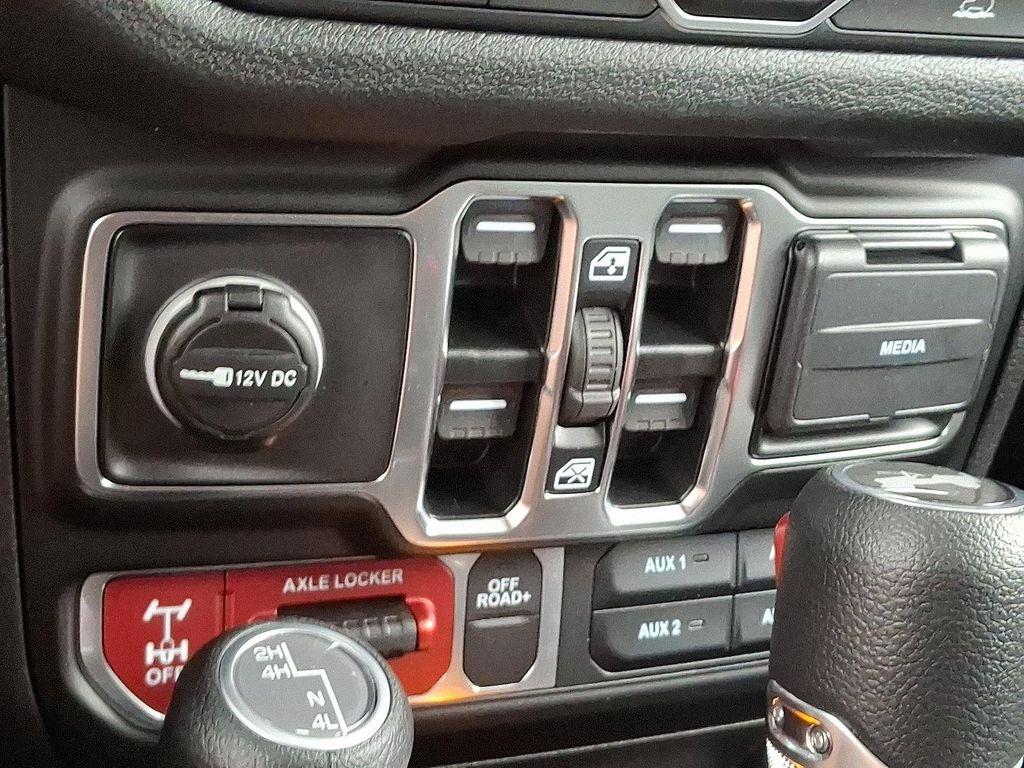 new 2025 Jeep Wrangler car, priced at $49,913