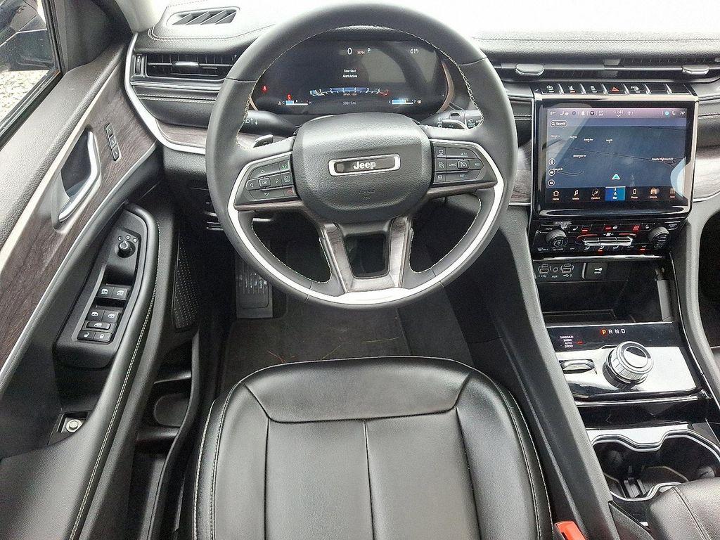 used 2023 Jeep Grand Cherokee car