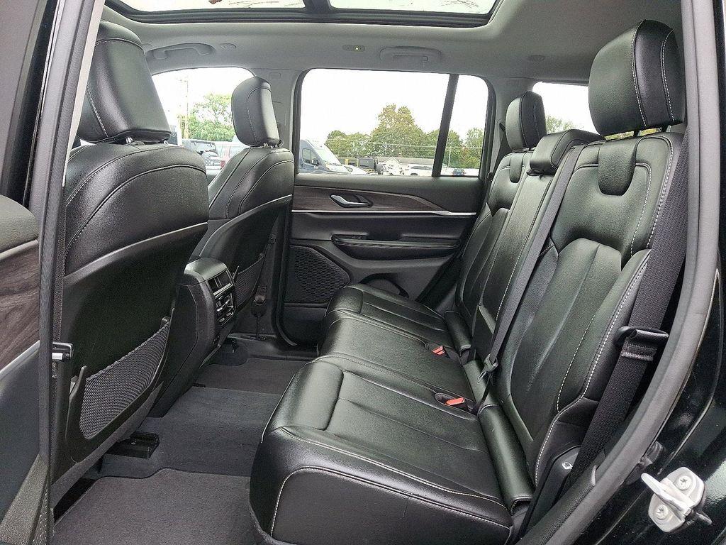 used 2023 Jeep Grand Cherokee car