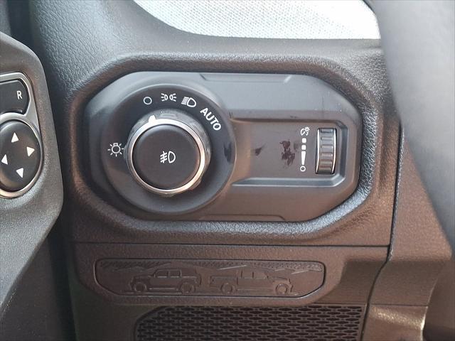 new 2025 Jeep Wrangler car, priced at $42,950