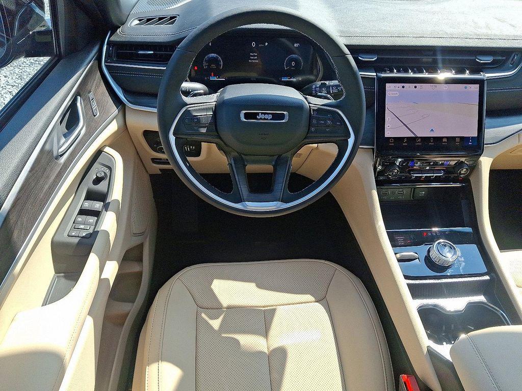 new 2025 Jeep Grand Cherokee L car, priced at $54,303