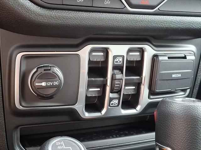 new 2025 Jeep Wrangler car, priced at $53,545