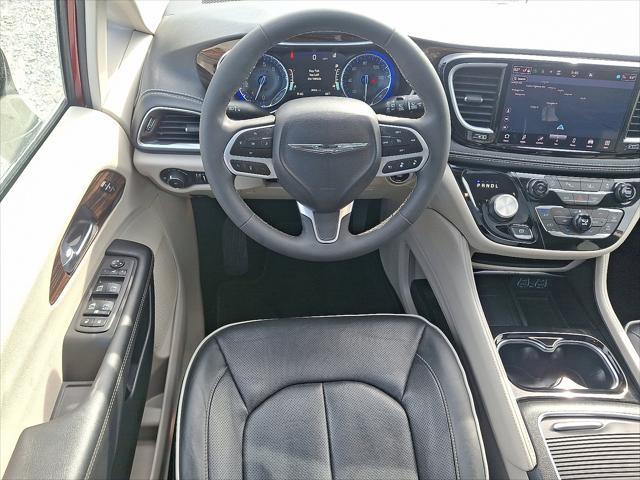 used 2023 Chrysler Pacifica car, priced at $35,600