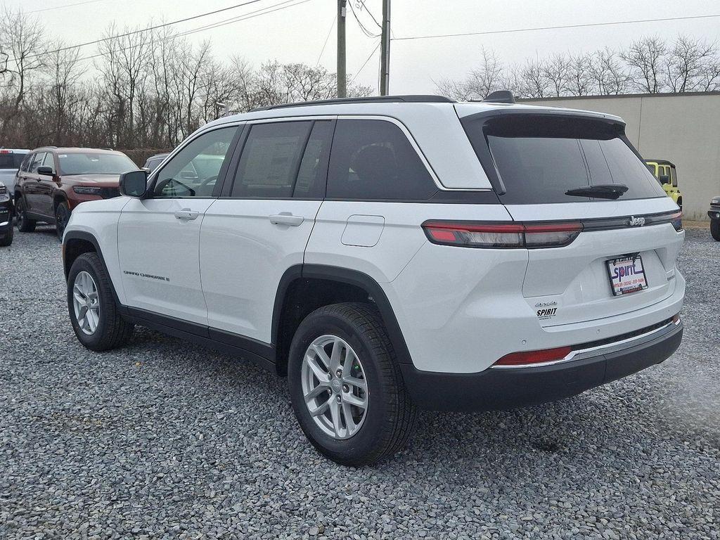 new 2025 Jeep Grand Cherokee car, priced at $42,660