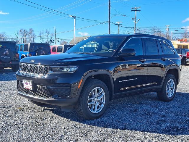 new 2025 Jeep Grand Cherokee car, priced at $43,970