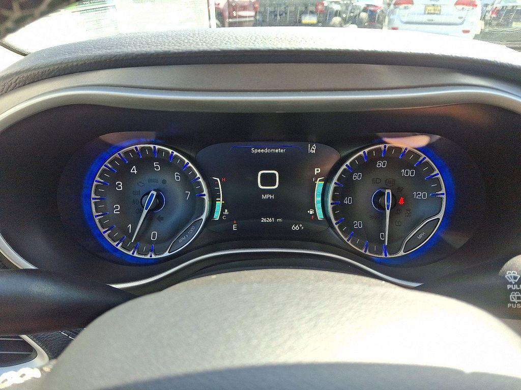 used 2024 Chrysler Pacifica car, priced at $35,500