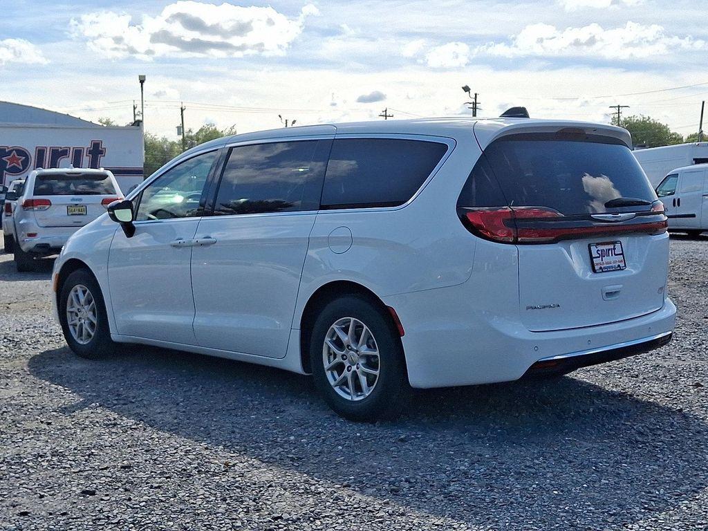 used 2024 Chrysler Pacifica car, priced at $35,500