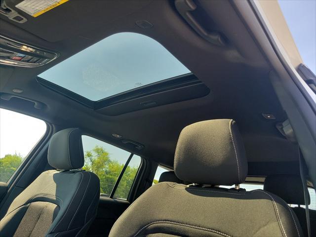 new 2025 Jeep Grand Cherokee car, priced at $43,970