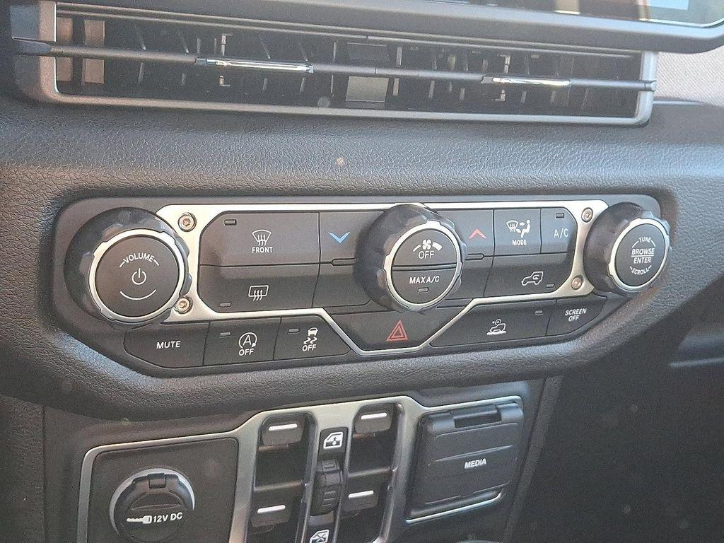 new 2025 Jeep Gladiator car, priced at $47,115