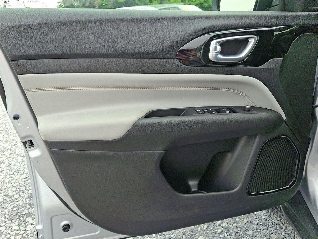 new 2025 Jeep Compass car, priced at $34,833