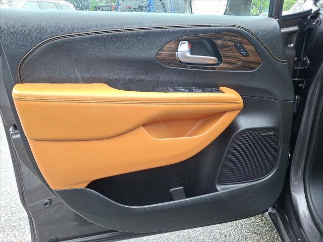 used 2021 Chrysler Pacifica car, priced at $34,600