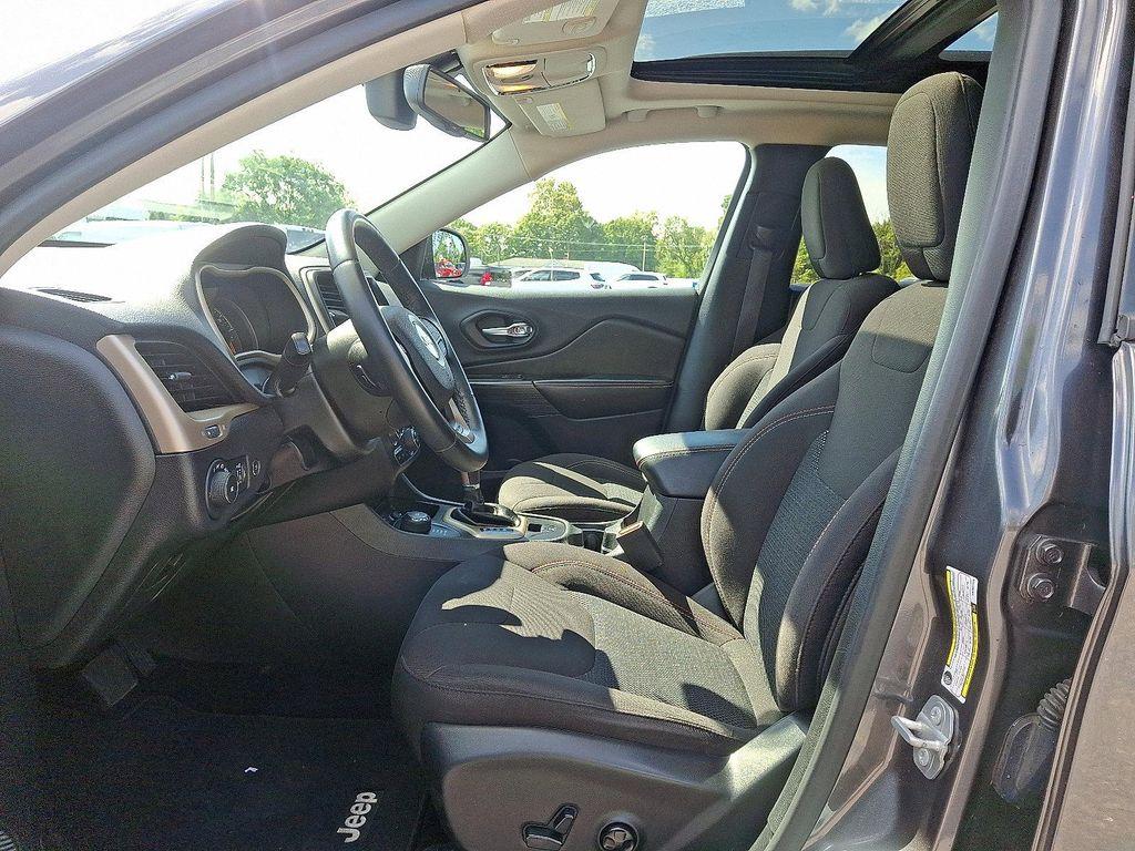 used 2017 Jeep Cherokee car, priced at $15,500