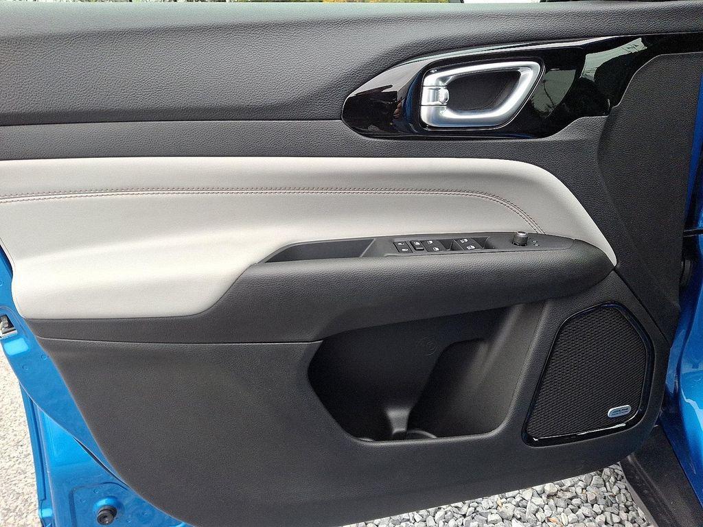 new 2026 Jeep Compass car, priced at $37,999