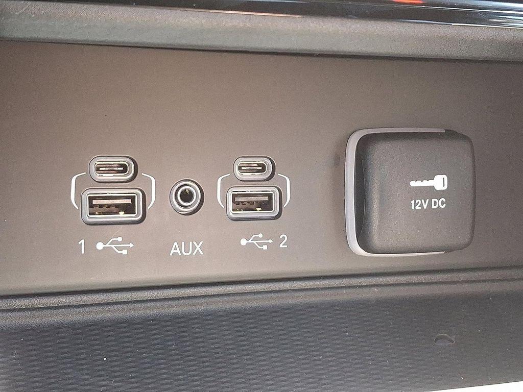 new 2025 Jeep Grand Cherokee L car, priced at $47,658
