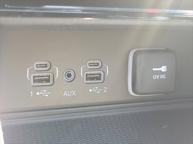 new 2025 Jeep Grand Cherokee car, priced at $43,970