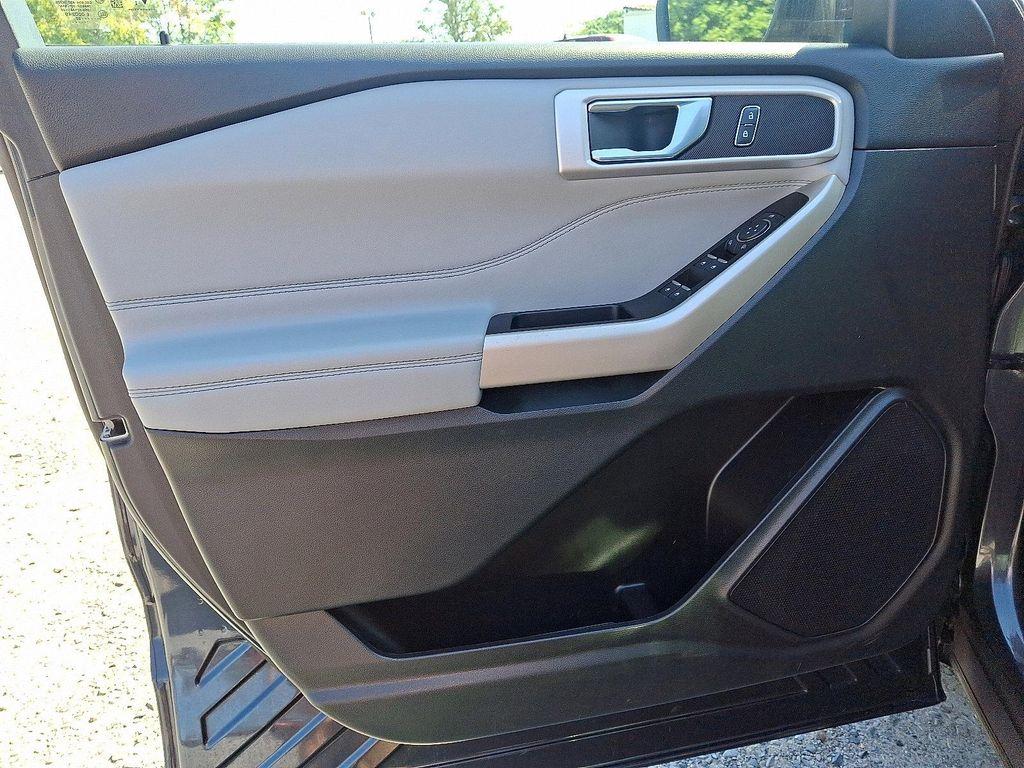 used 2022 Ford Explorer car, priced at $35,500