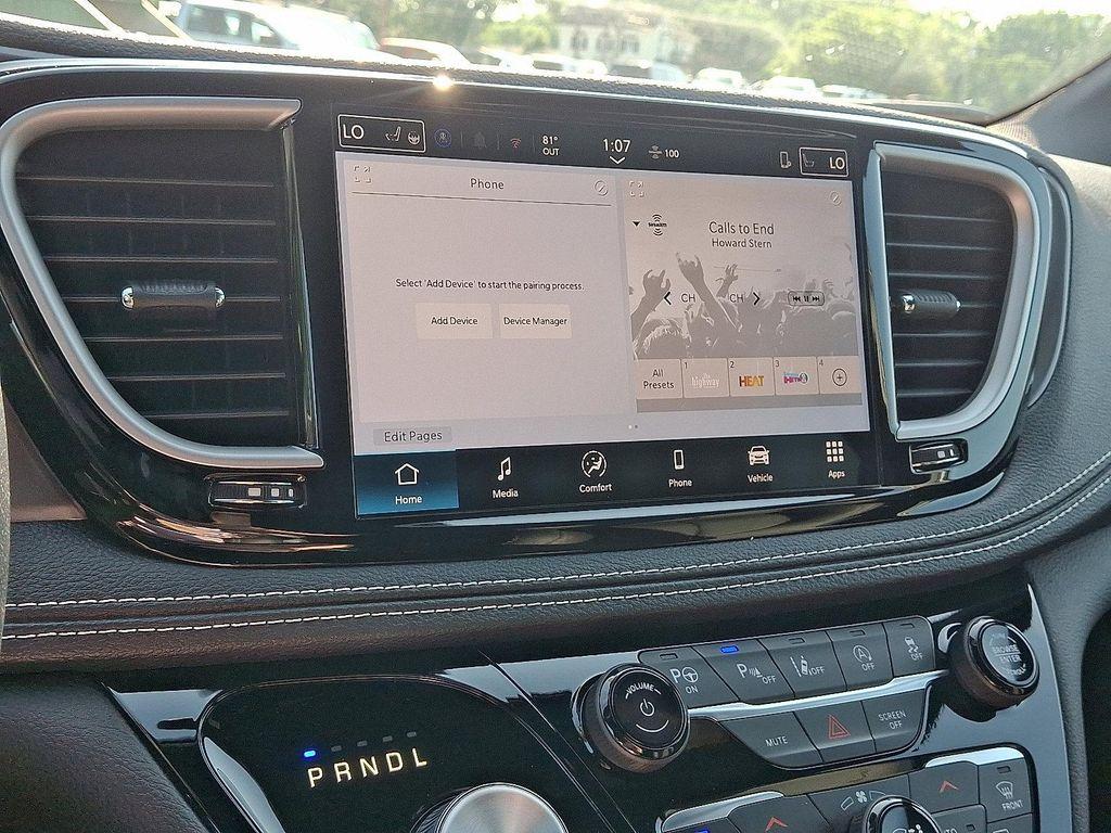 new 2025 Chrysler Pacifica car, priced at $45,725