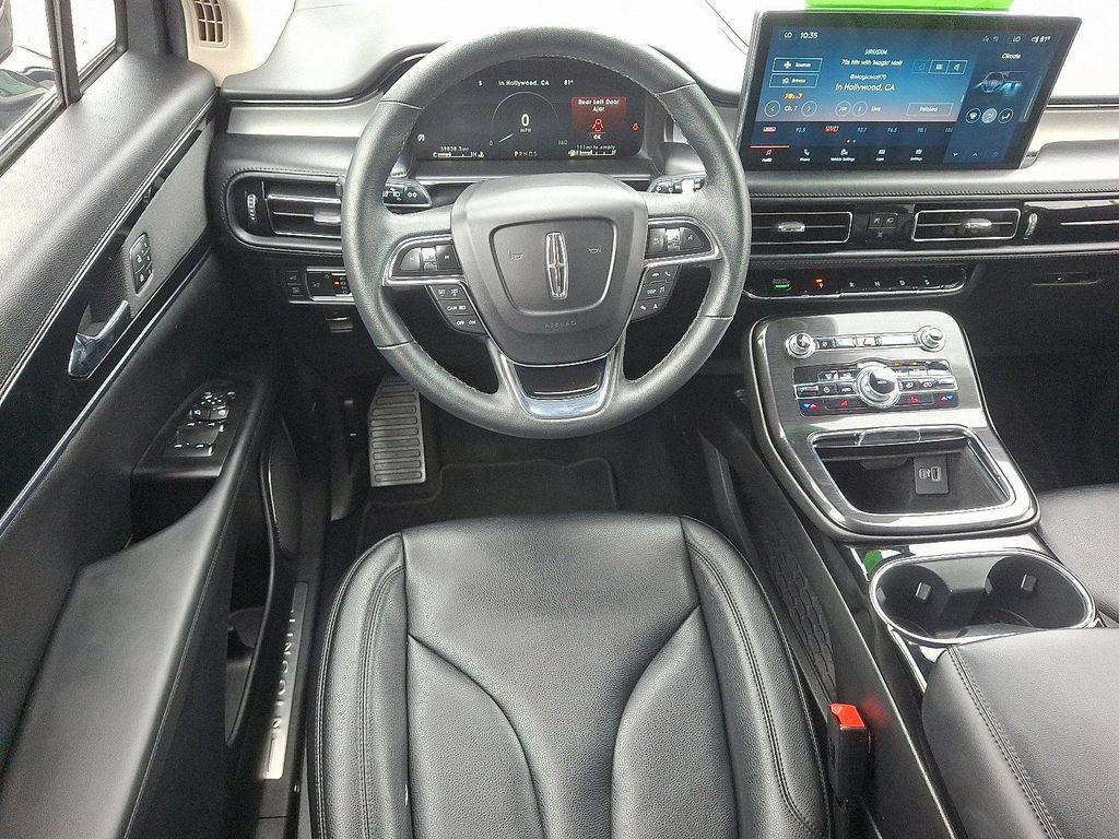 used 2022 Lincoln Nautilus car, priced at $30,000