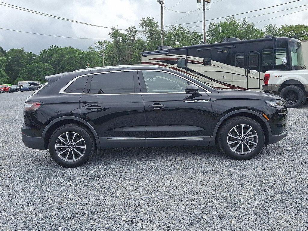 used 2022 Lincoln Nautilus car, priced at $30,000