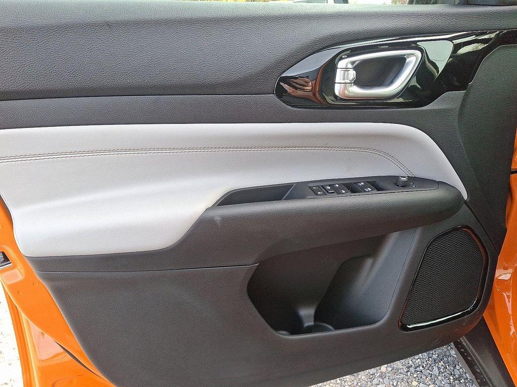 new 2026 Jeep Compass car, priced at $35,231