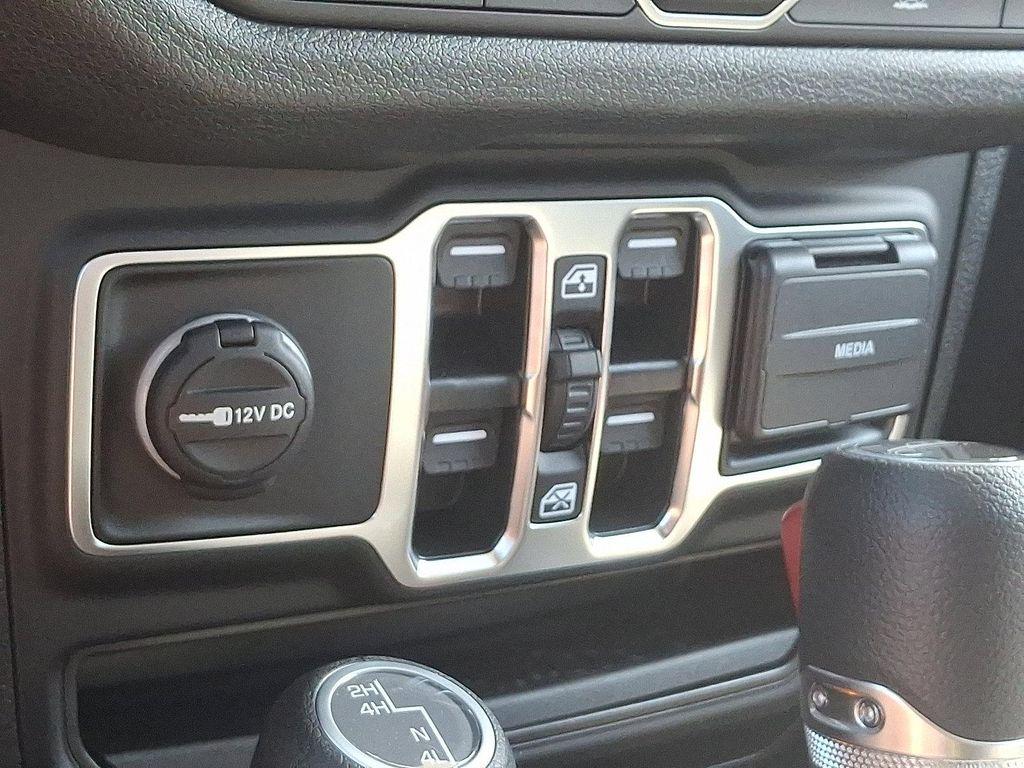 new 2025 Jeep Gladiator car, priced at $46,345