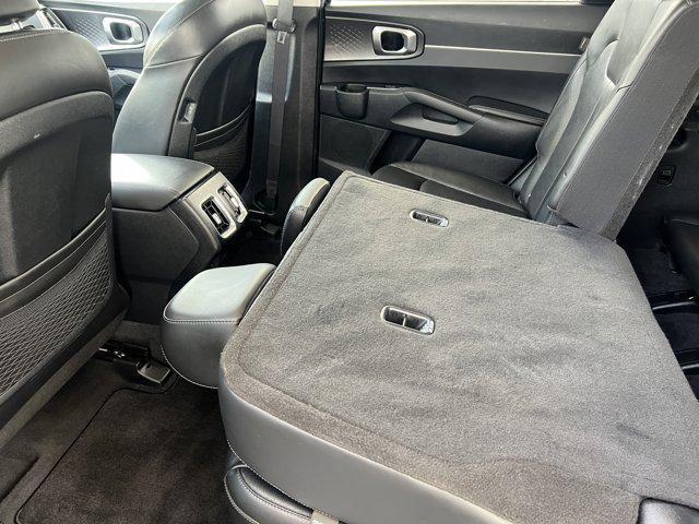 used 2024 Kia Sorento car, priced at $28,997