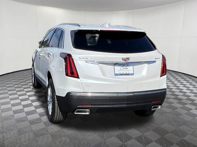 new 2025 Cadillac XT5 car, priced at $45,997