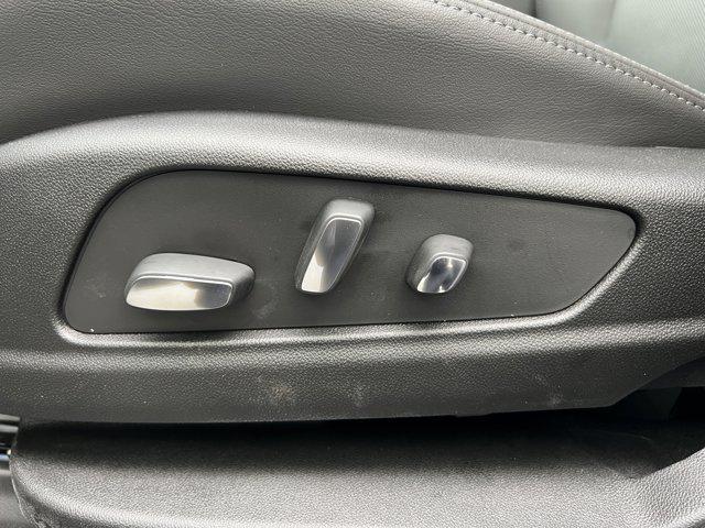 new 2025 Cadillac XT6 car, priced at $61,997