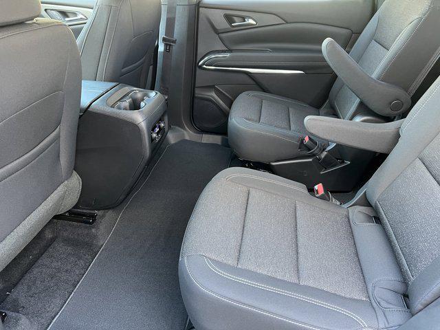 new 2026 Chevrolet Traverse car, priced at $43,093