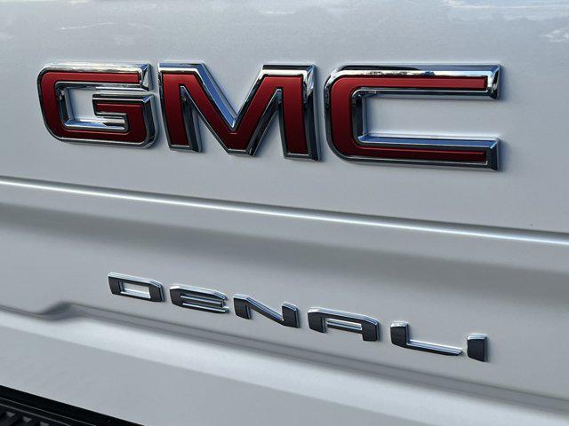 new 2025 GMC Sierra 1500 car, priced at $71,985