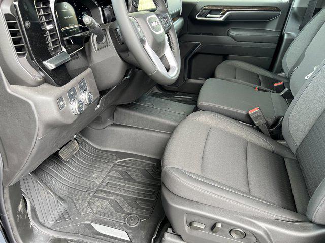 new 2025 GMC Sierra 1500 car, priced at $48,200