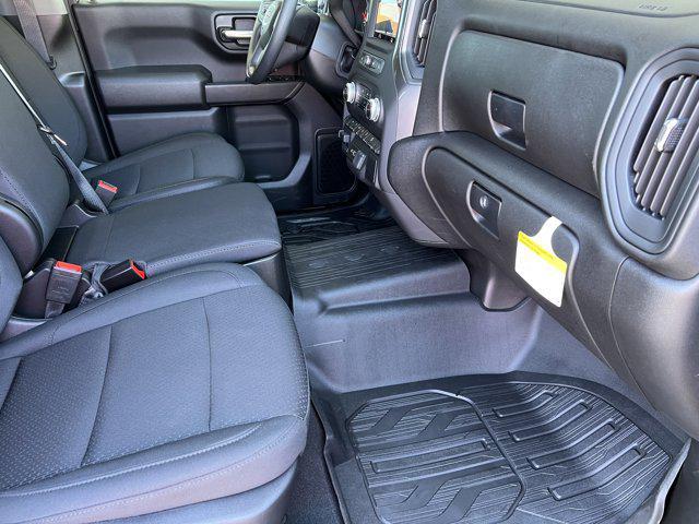 new 2025 GMC Sierra 1500 car, priced at $47,050