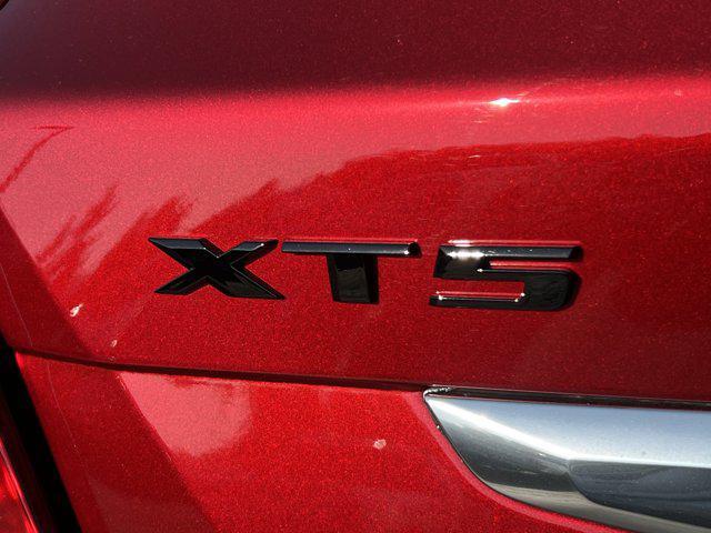 new 2025 Cadillac XT5 car, priced at $57,997