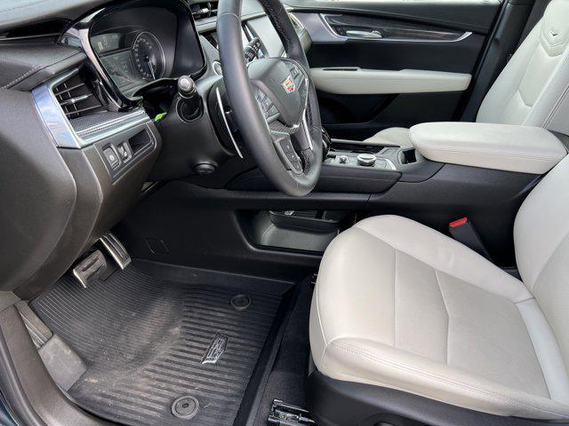 used 2025 Cadillac XT5 car, priced at $54,997