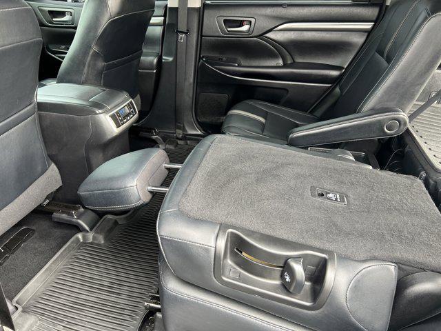 used 2018 Toyota Highlander car, priced at $25,497