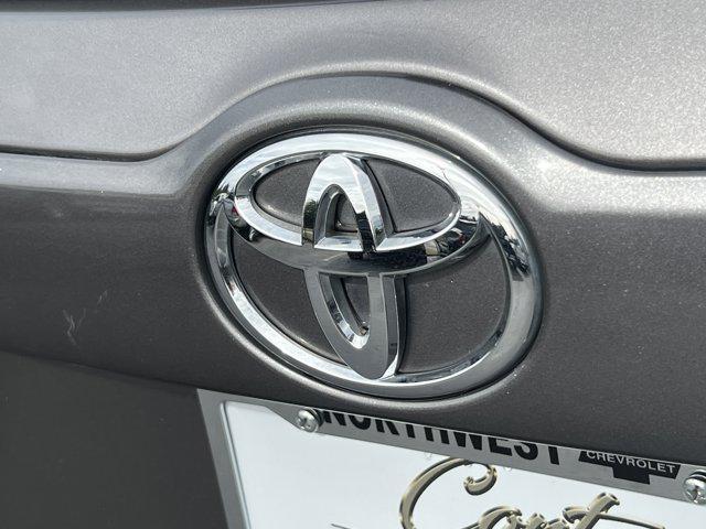 used 2018 Toyota Highlander car, priced at $25,497