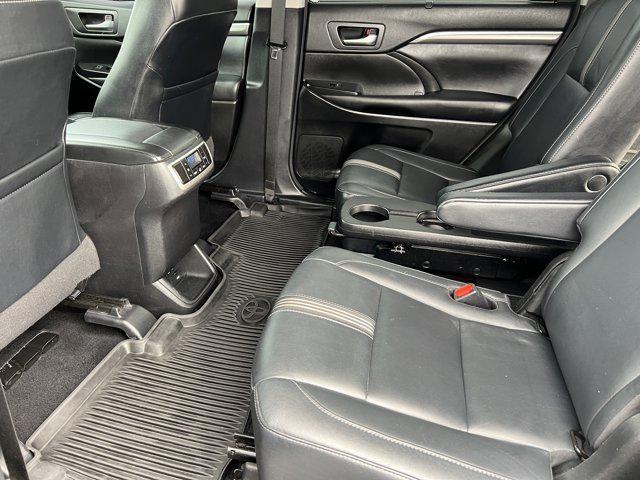 used 2018 Toyota Highlander car, priced at $25,497