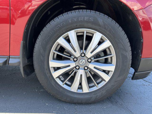used 2018 Nissan Pathfinder car, priced at $13,897