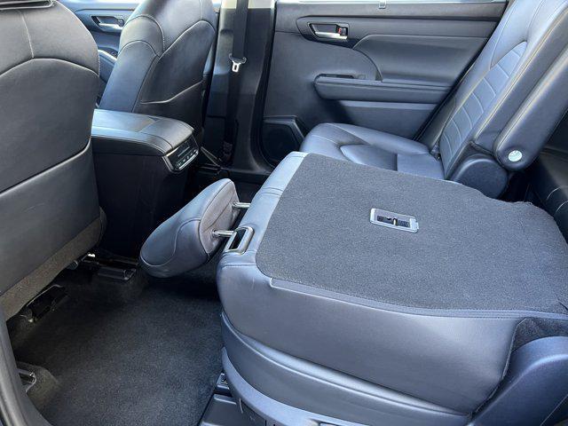 used 2024 Toyota Highlander car, priced at $45,497