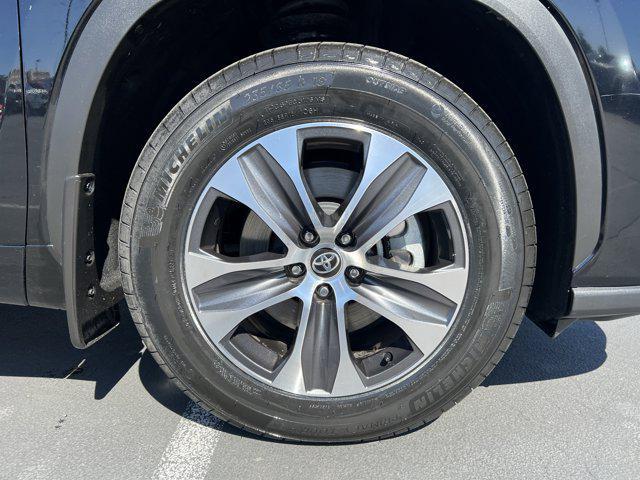used 2024 Toyota Highlander car, priced at $45,497
