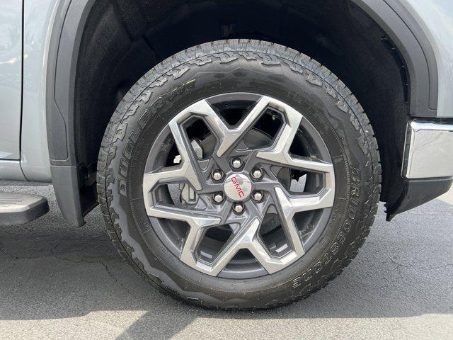 new 2025 GMC Sierra 1500 car, priced at $57,247
