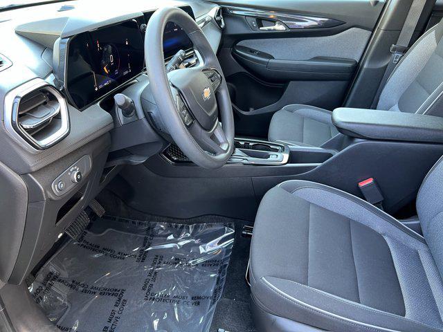 used 2025 Chevrolet TrailBlazer car, priced at $25,897