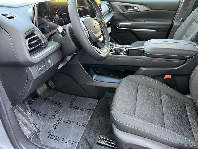 new 2025 Chevrolet Traverse car, priced at $40,595