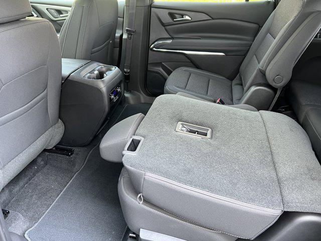 new 2025 Chevrolet Traverse car, priced at $40,595