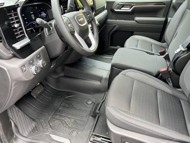 new 2025 GMC Sierra 1500 car, priced at $48,300