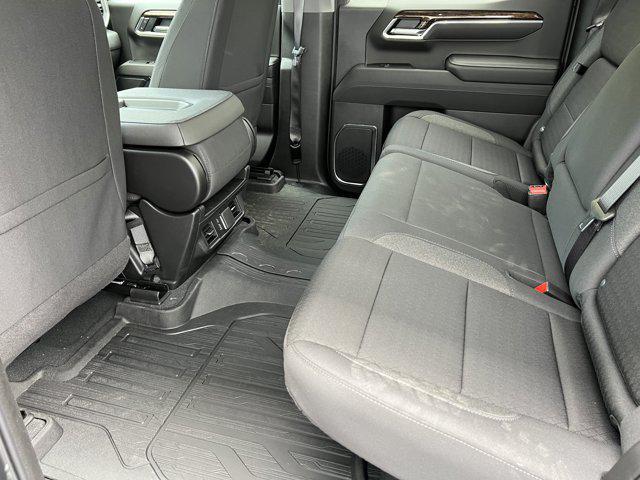 new 2025 GMC Sierra 1500 car, priced at $48,300