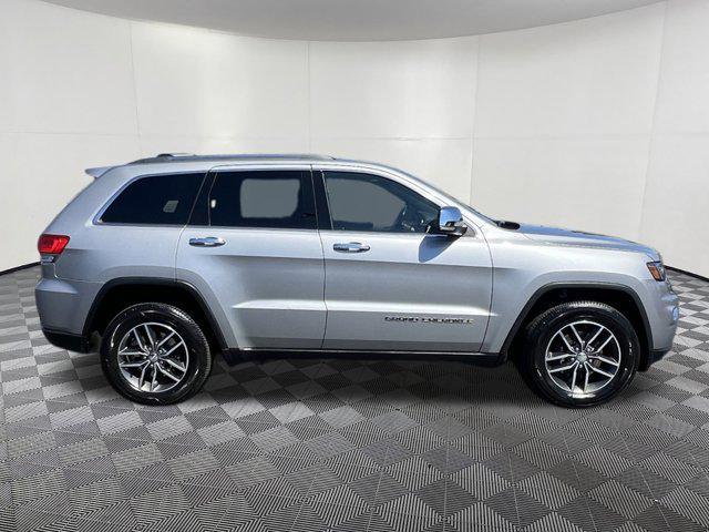 used 2017 Jeep Grand Cherokee car, priced at $13,797