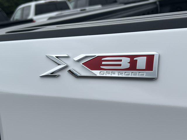 new 2025 GMC Sierra 1500 car, priced at $45,550